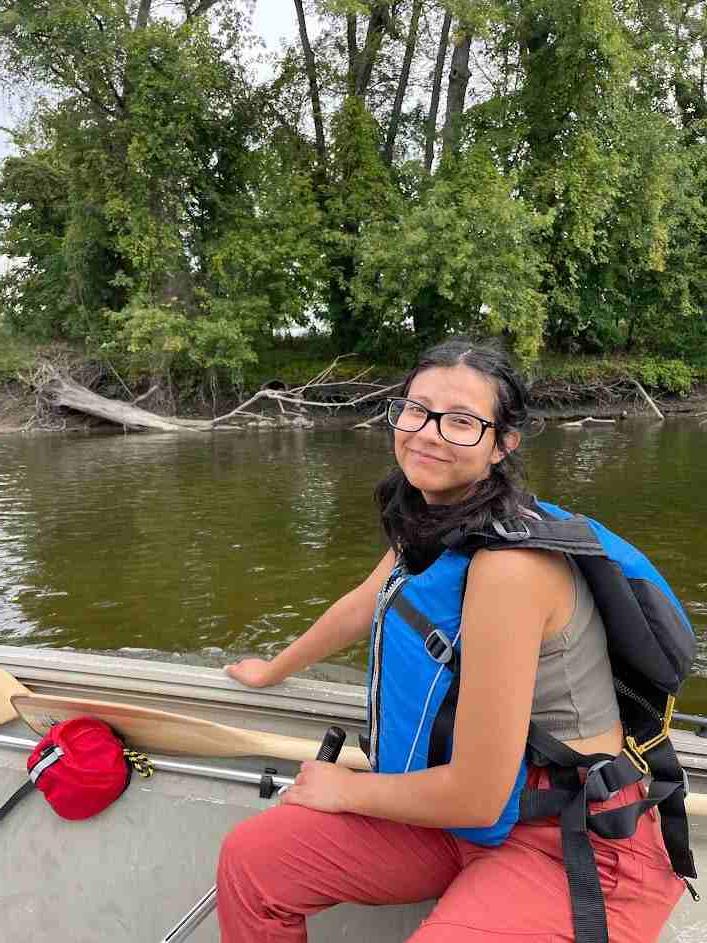 Paris Velasquez defends thesis on effects of microplastic biofilms on an urban lake Spotlight